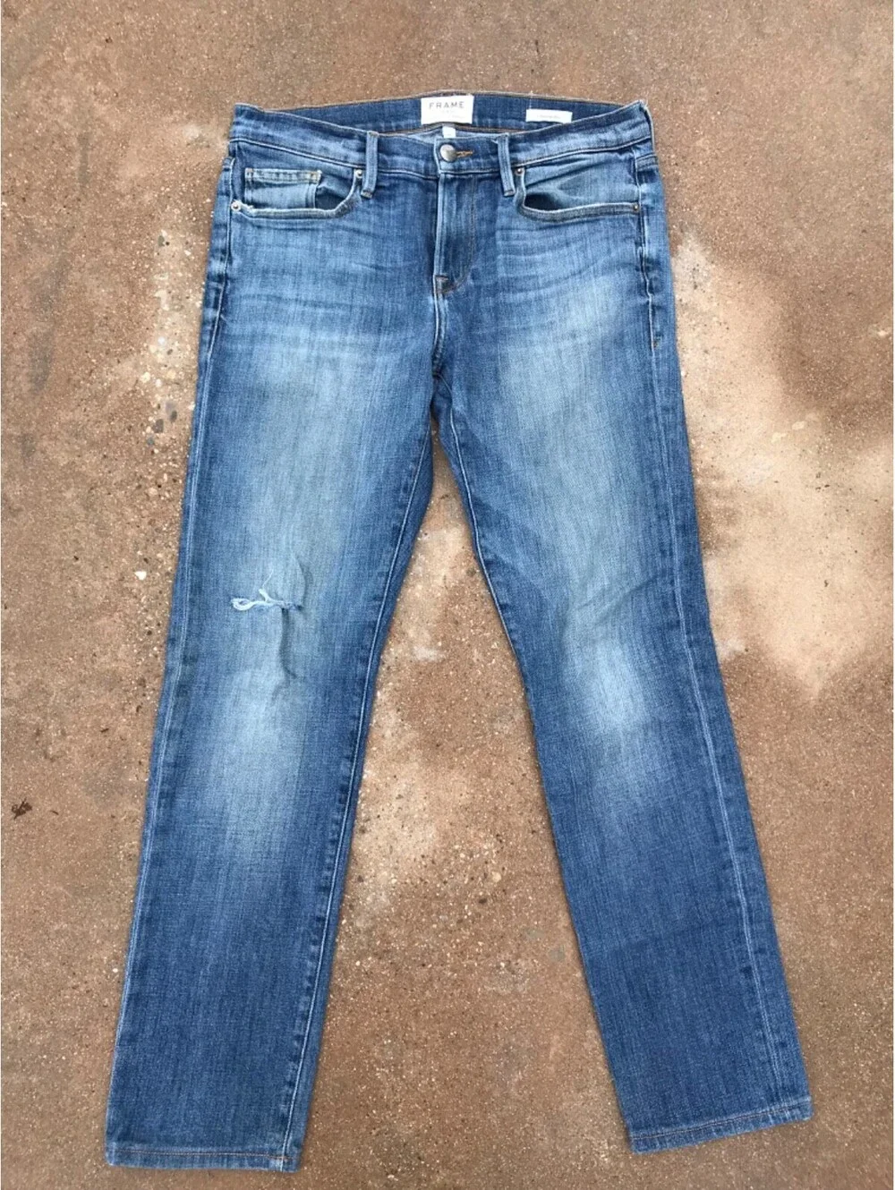 Frame Made in USA  L'Homme Slim-Fit Denim Blue Jeans Light Wash Mens 30x31 hole